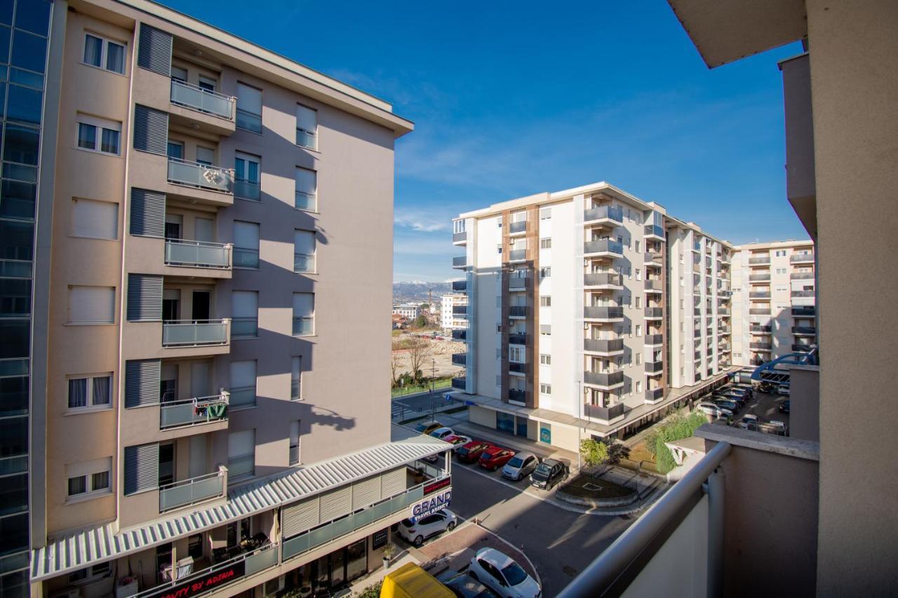 City Compass Apartment 2 พอดโกริกา ภายนอก รูปภาพ