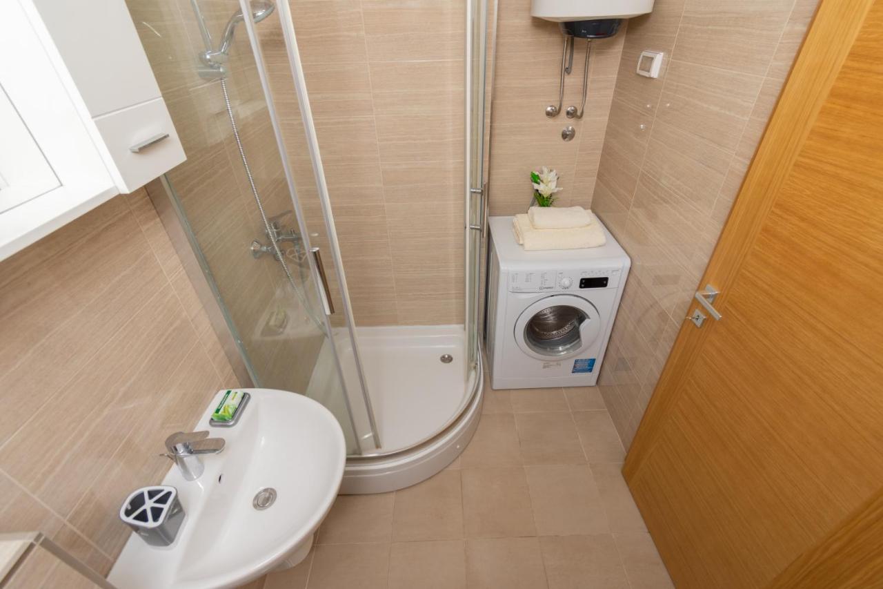 City Compass Apartment 2 พอดโกริกา ภายนอก รูปภาพ