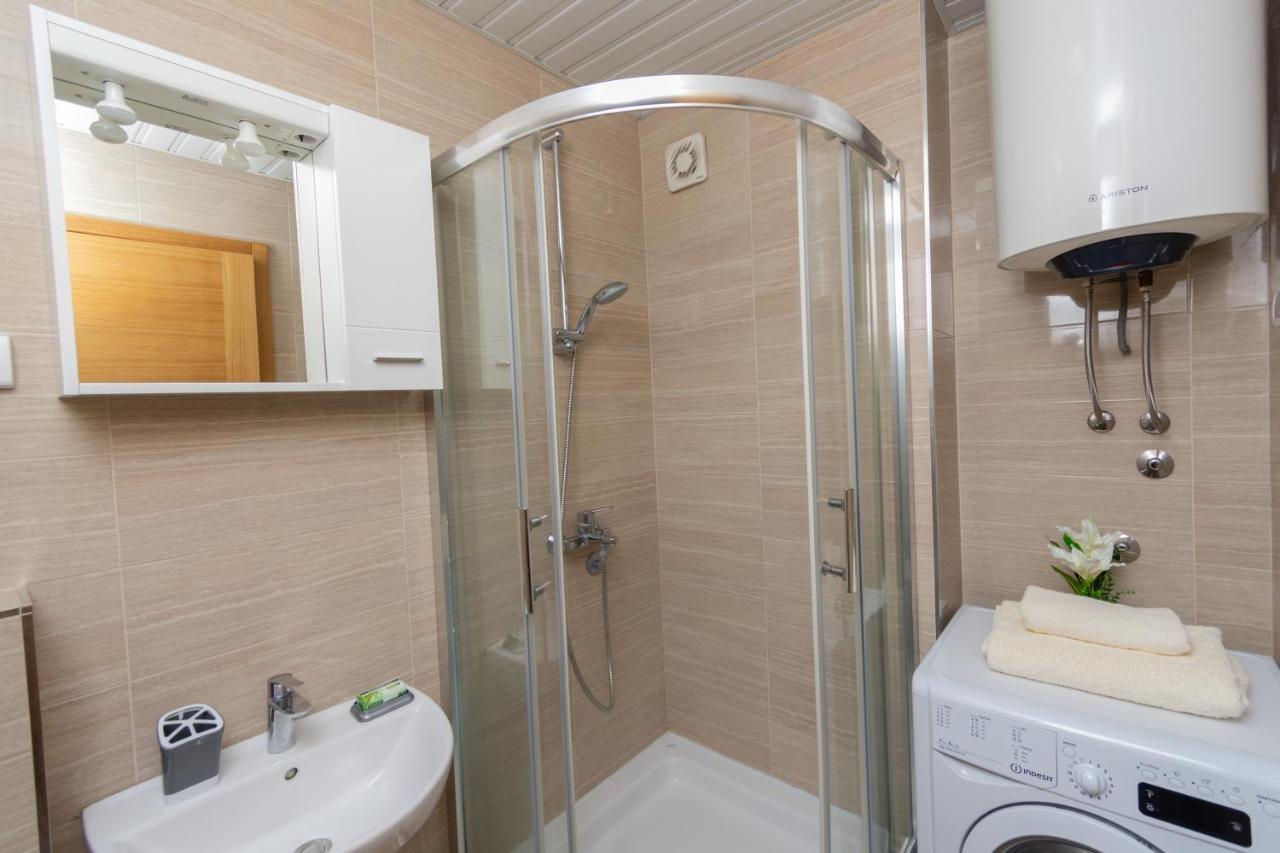 City Compass Apartment 2 พอดโกริกา ภายนอก รูปภาพ