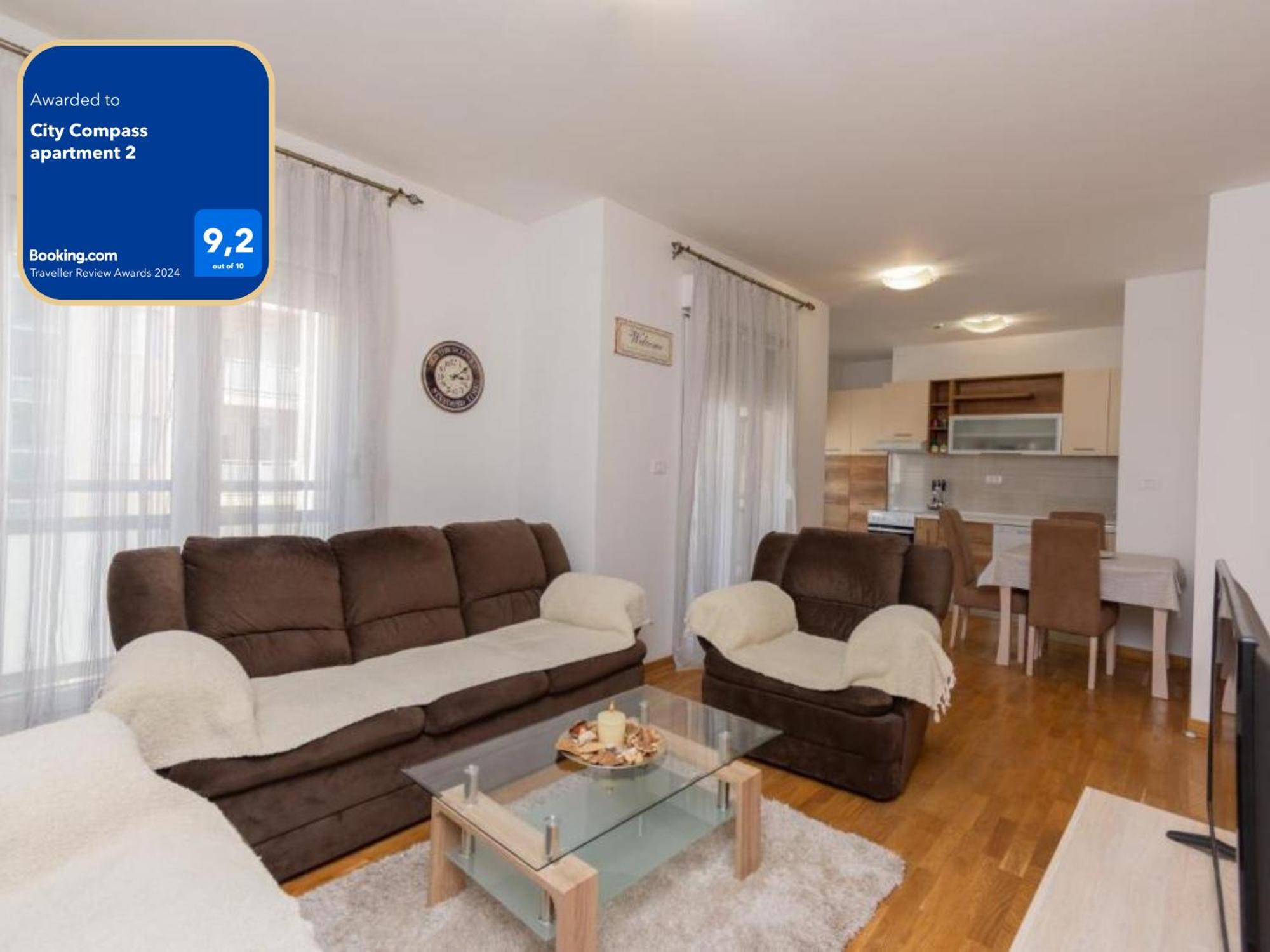 City Compass Apartment 2 พอดโกริกา ภายนอก รูปภาพ